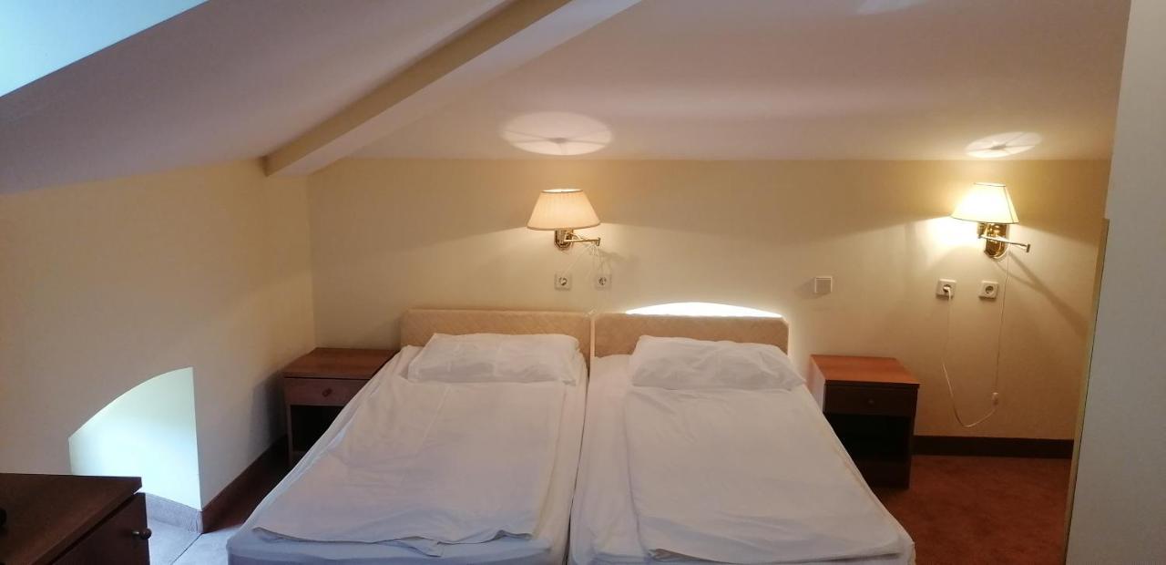 Hotel Vila Ruzica- Glavna Zgrada I Depandanse Crikvenica Luaran gambar