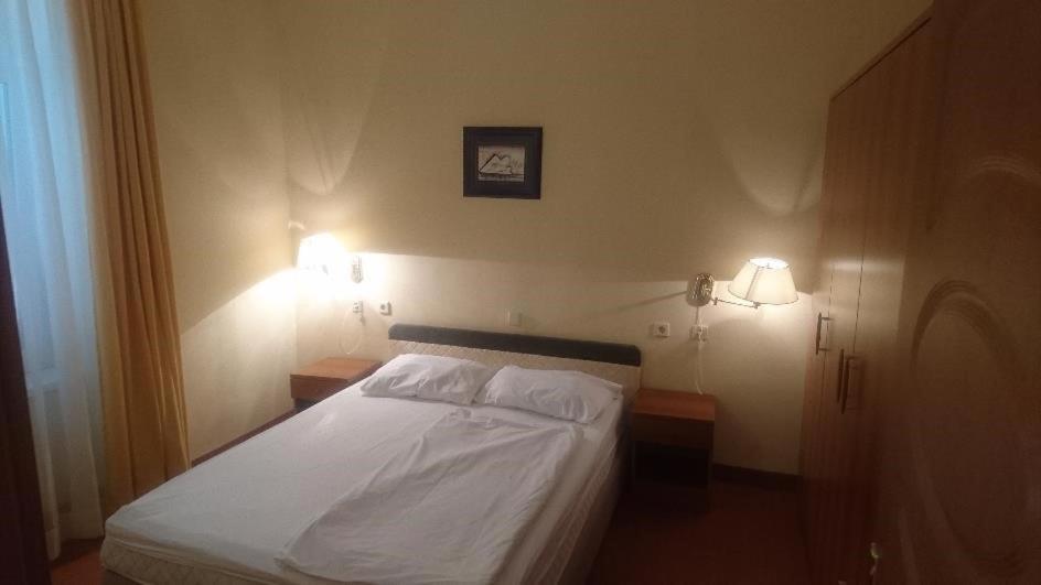 Hotel Vila Ruzica- Glavna Zgrada I Depandanse Crikvenica Luaran gambar