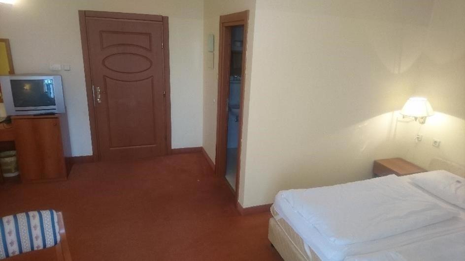 Hotel Vila Ruzica- Glavna Zgrada I Depandanse Crikvenica Luaran gambar