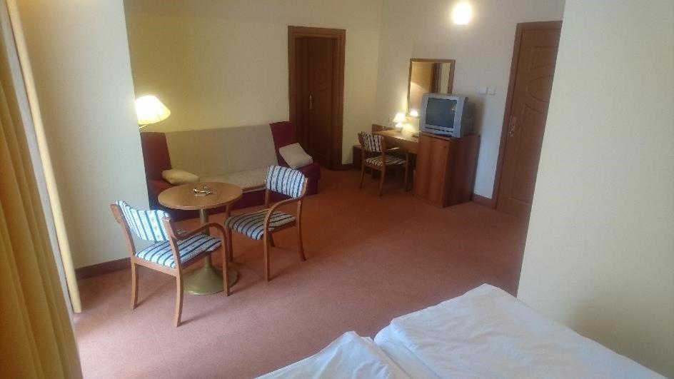 Hotel Vila Ruzica- Glavna Zgrada I Depandanse Crikvenica Luaran gambar