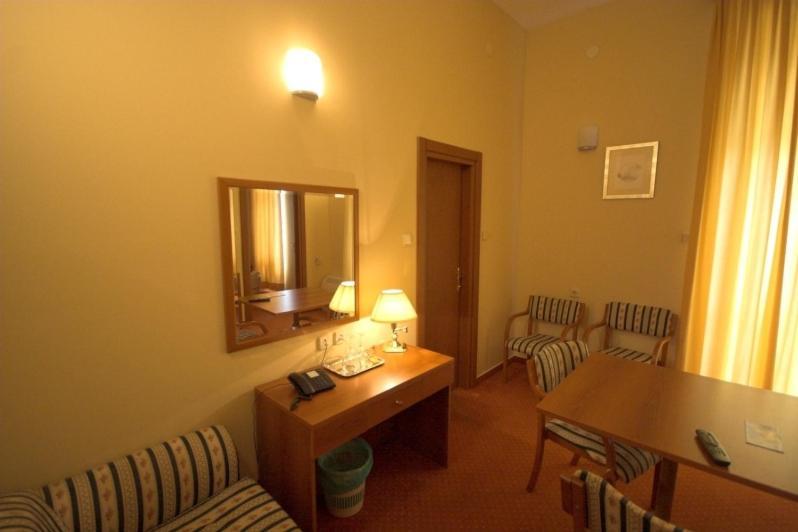Hotel Vila Ruzica- Glavna Zgrada I Depandanse Crikvenica Luaran gambar