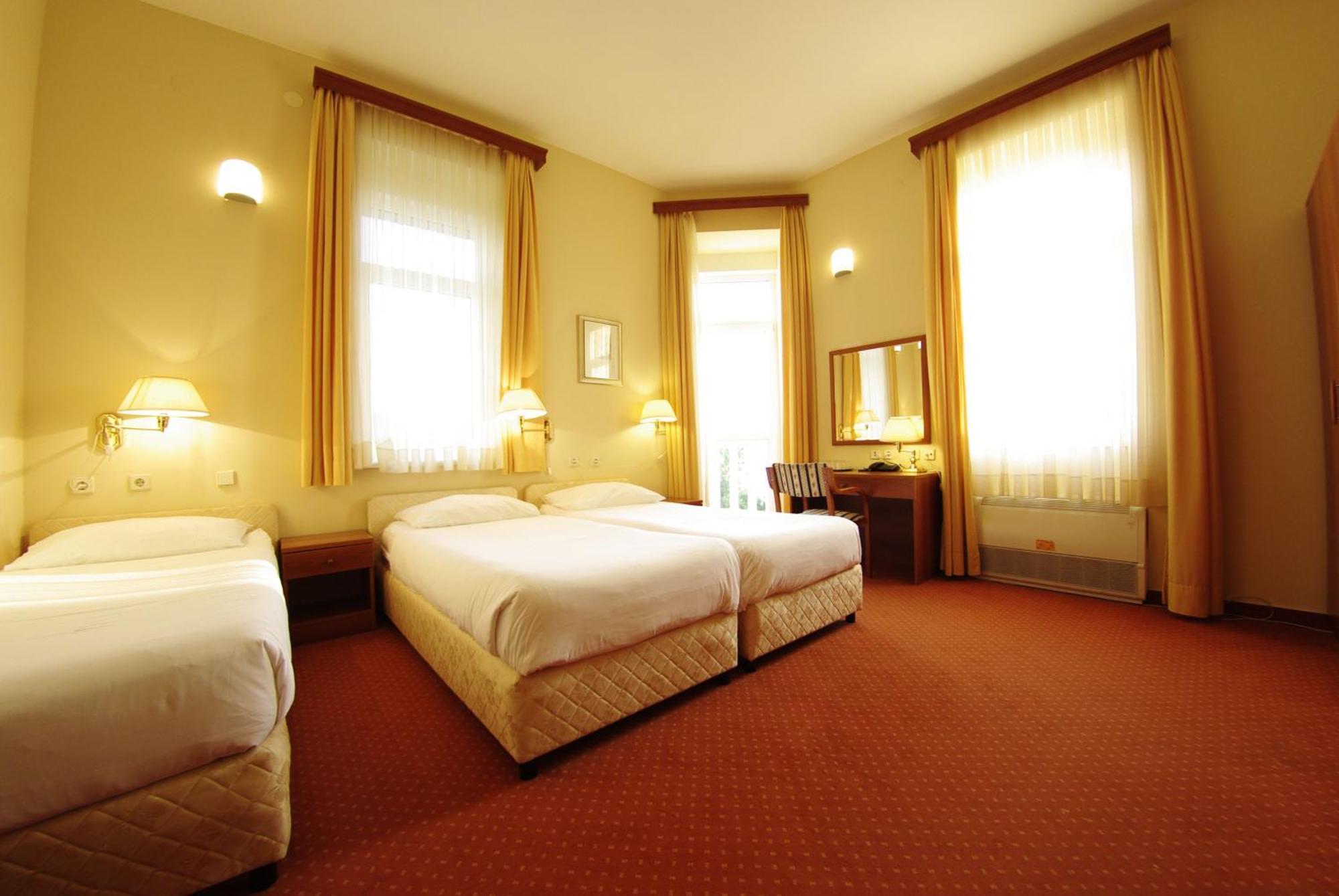 Hotel Vila Ruzica- Glavna Zgrada I Depandanse Crikvenica Luaran gambar