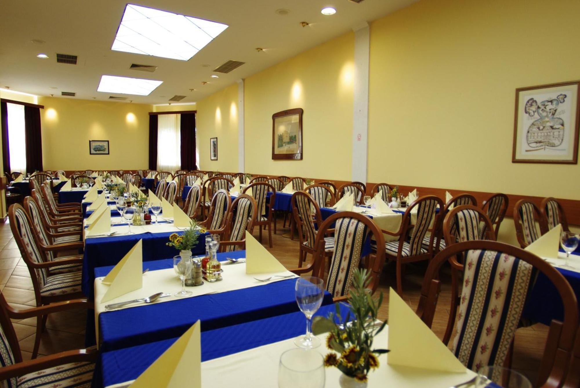 Hotel Vila Ruzica- Glavna Zgrada I Depandanse Crikvenica Luaran gambar