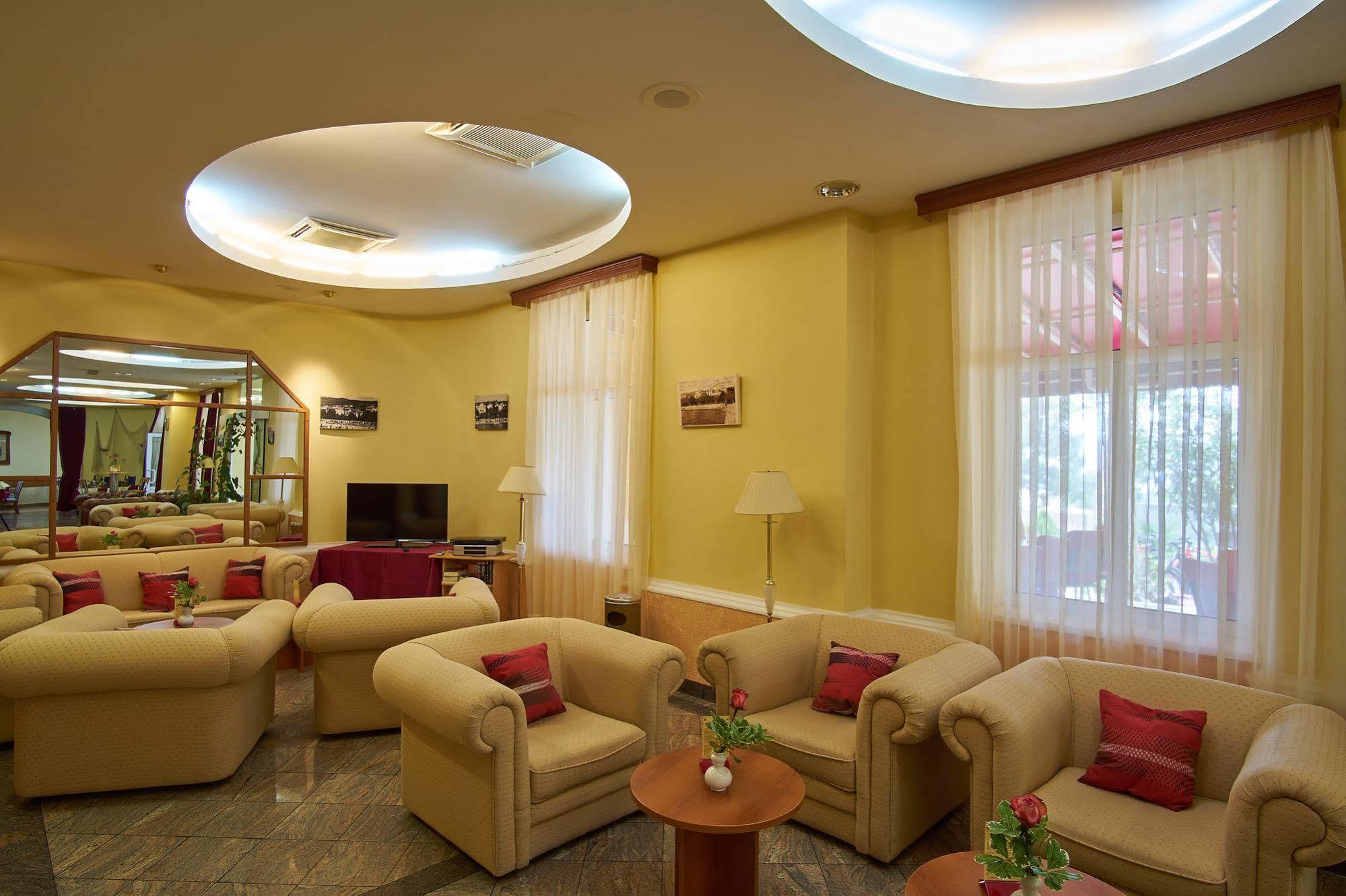 Hotel Vila Ruzica- Glavna Zgrada I Depandanse Crikvenica Luaran gambar